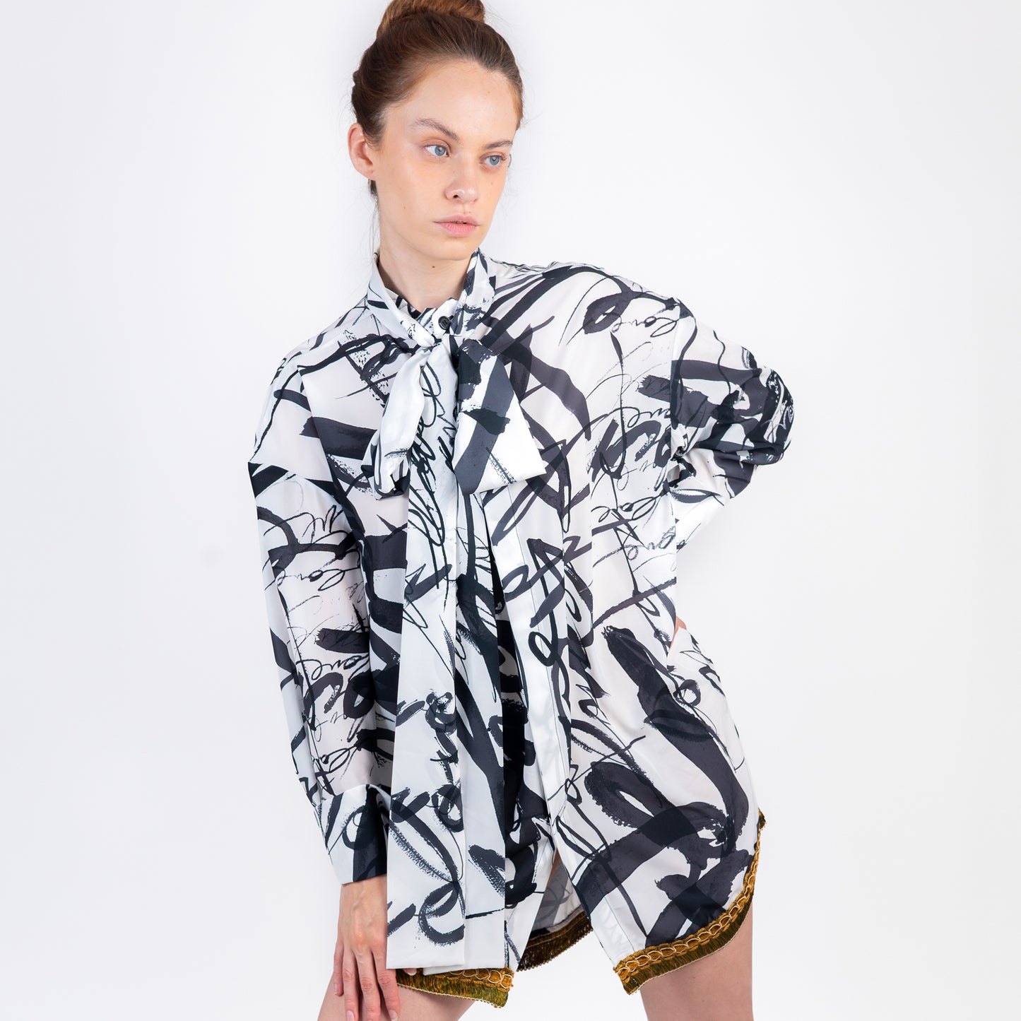Camisa Casa Ayala – Blanco y Negro